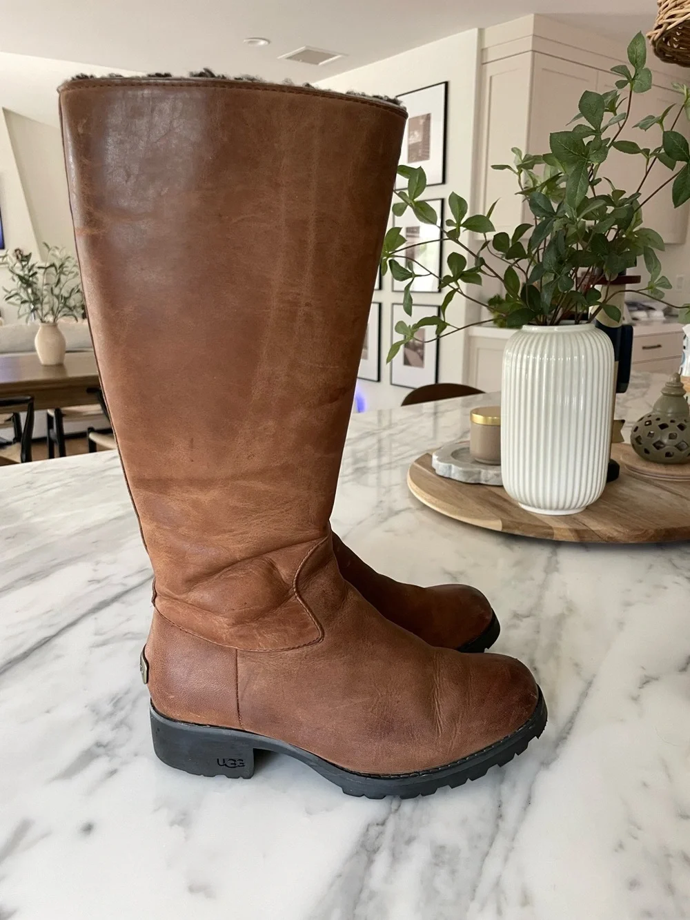 UGG Broome Sherpa Lined Tall Chocolate Brown Leather Knee High Boots Size 7 - Picture 4 of 11
